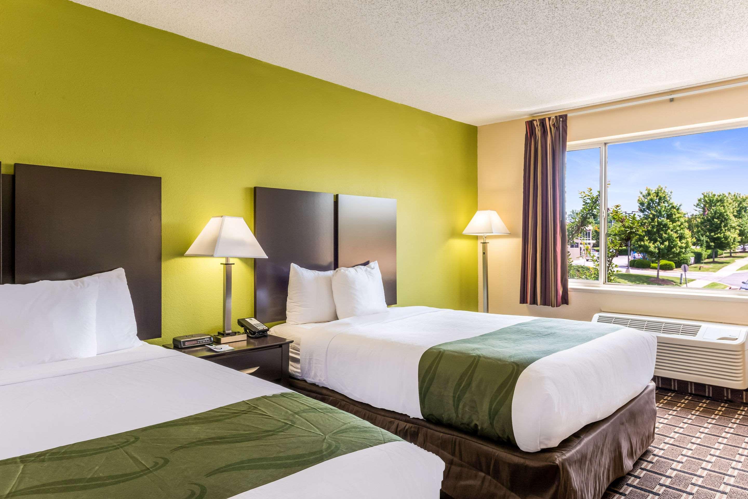Quality Inn Huntersville Near Lake Norman Εξωτερικό φωτογραφία