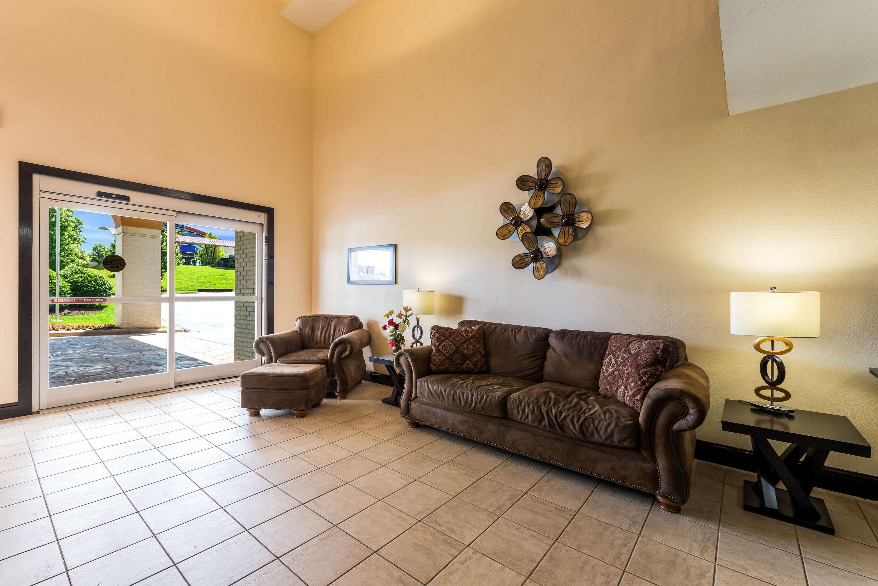 Quality Inn Huntersville Near Lake Norman Εξωτερικό φωτογραφία