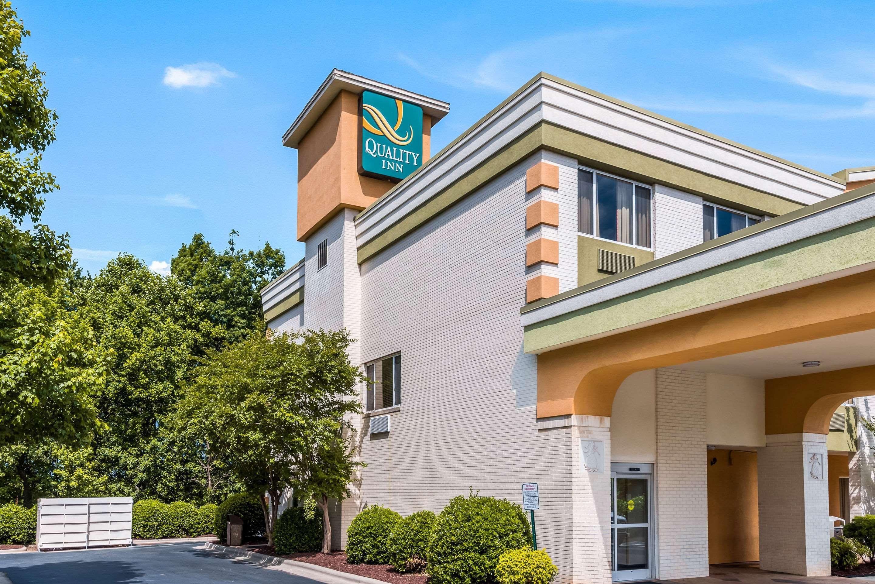 Quality Inn Huntersville Near Lake Norman Εξωτερικό φωτογραφία