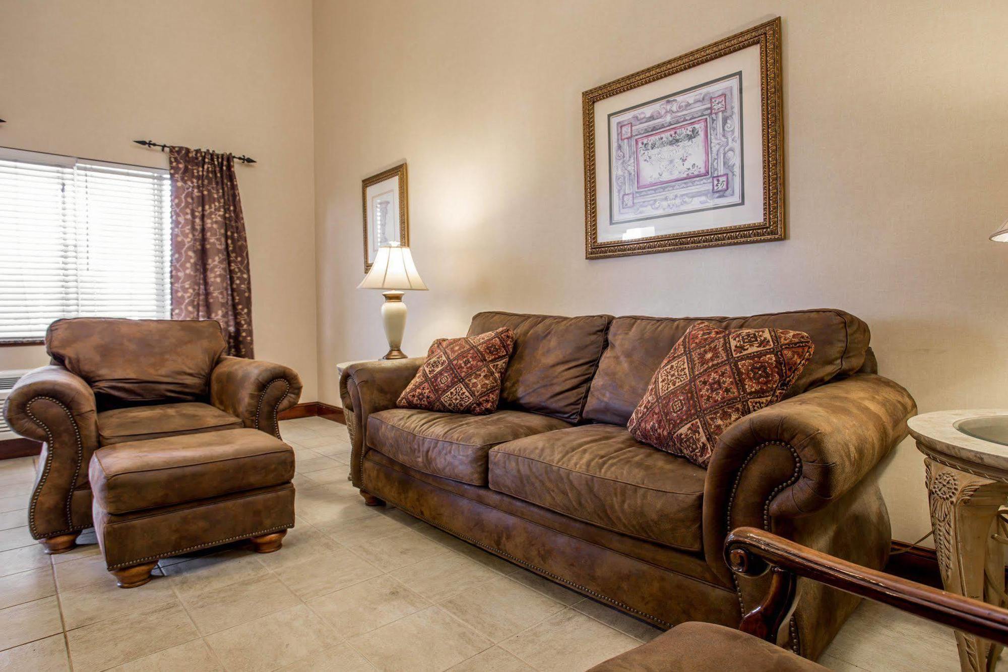Quality Inn Huntersville Near Lake Norman Εξωτερικό φωτογραφία