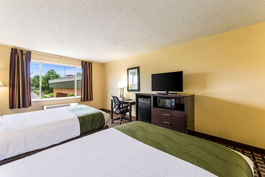 Quality Inn Huntersville Near Lake Norman Δωμάτιο φωτογραφία